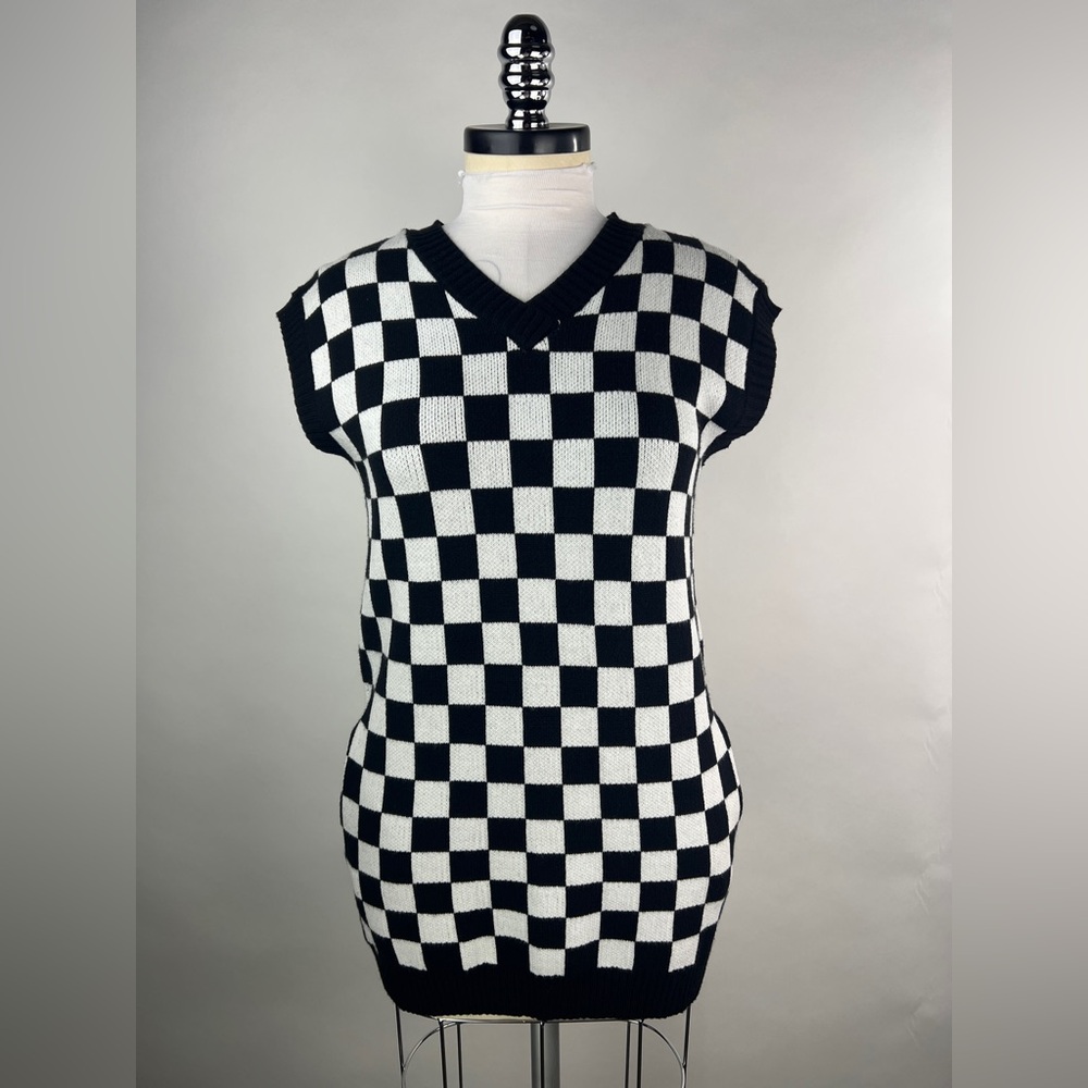 💚 2917. Checkered Knit Vest Tunic